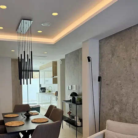 Vila Luxury Beachfront With Private Pool By Leo Benidorm