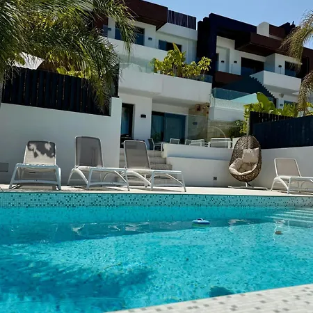 Luxury Beachfront With Private Pool By Leo Villa Benidorm